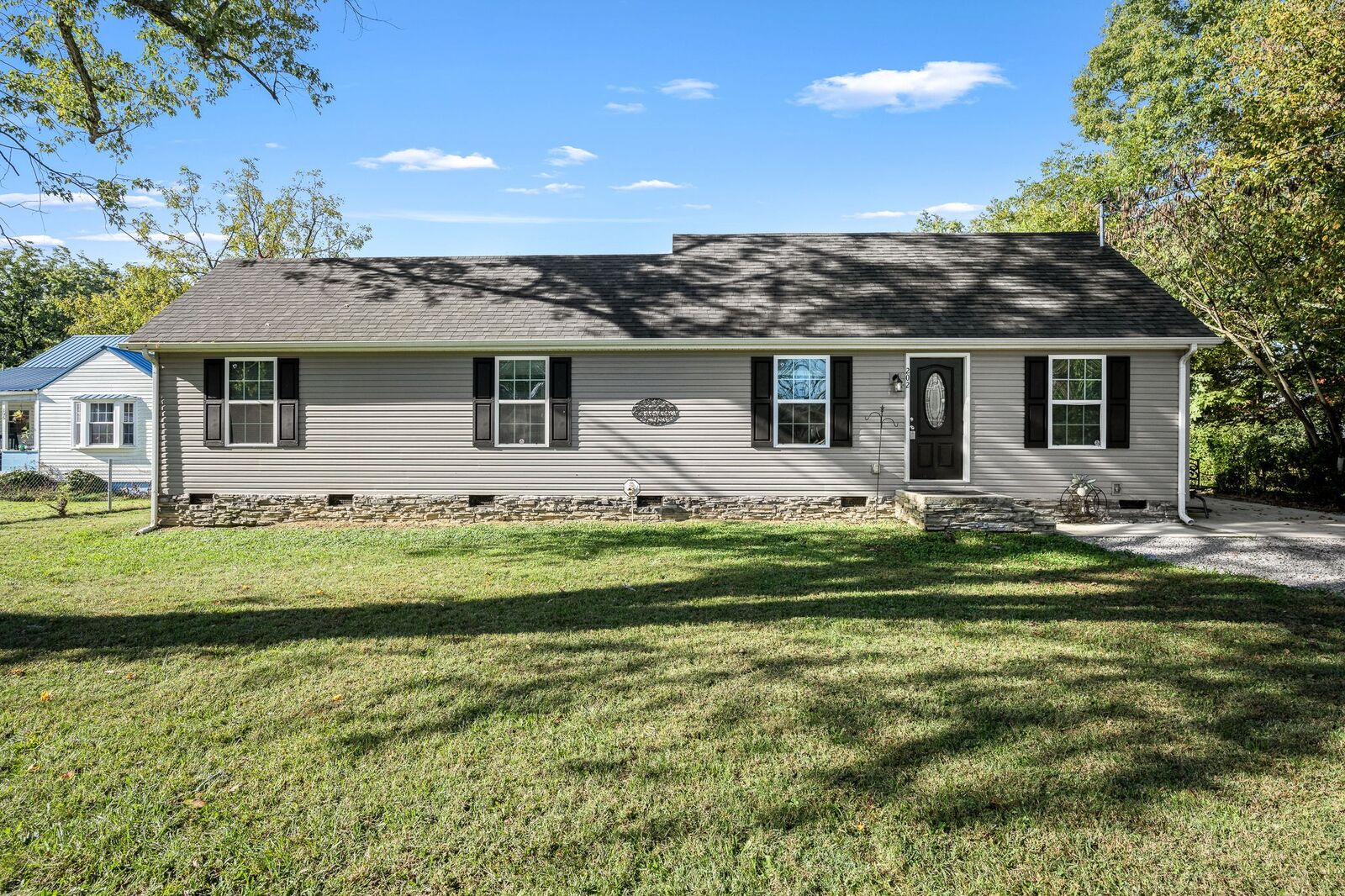 Property Photo: 202 S Collins Street TN 37388