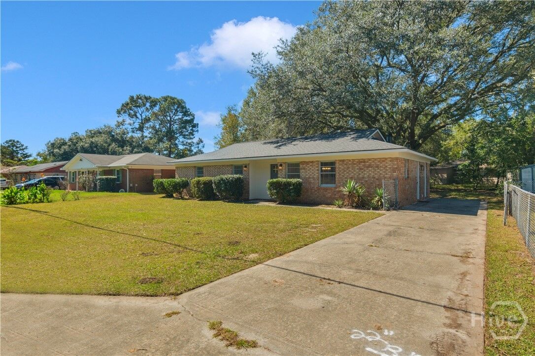 Property Photo: 927 Charles C Frasier Boulevard GA 31313