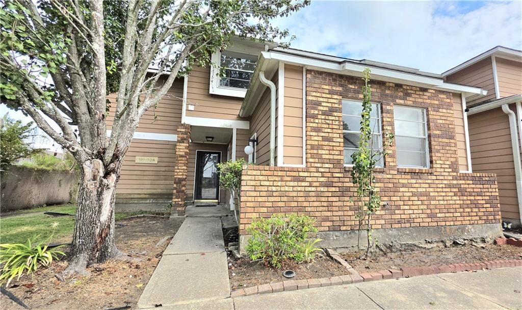 Property Photo: 701 Fairfax Drive 197 LA 70056