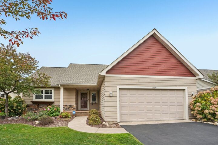 Property Photo: 1050 Wyncrest Court MN 55129