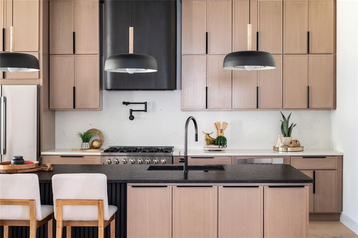 Property Photo:  4322 Sexton Lane  TX 75229 