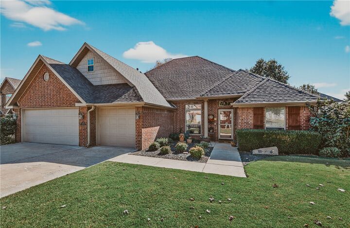 Property Photo:  1730 Quailridge Way  AR 72713