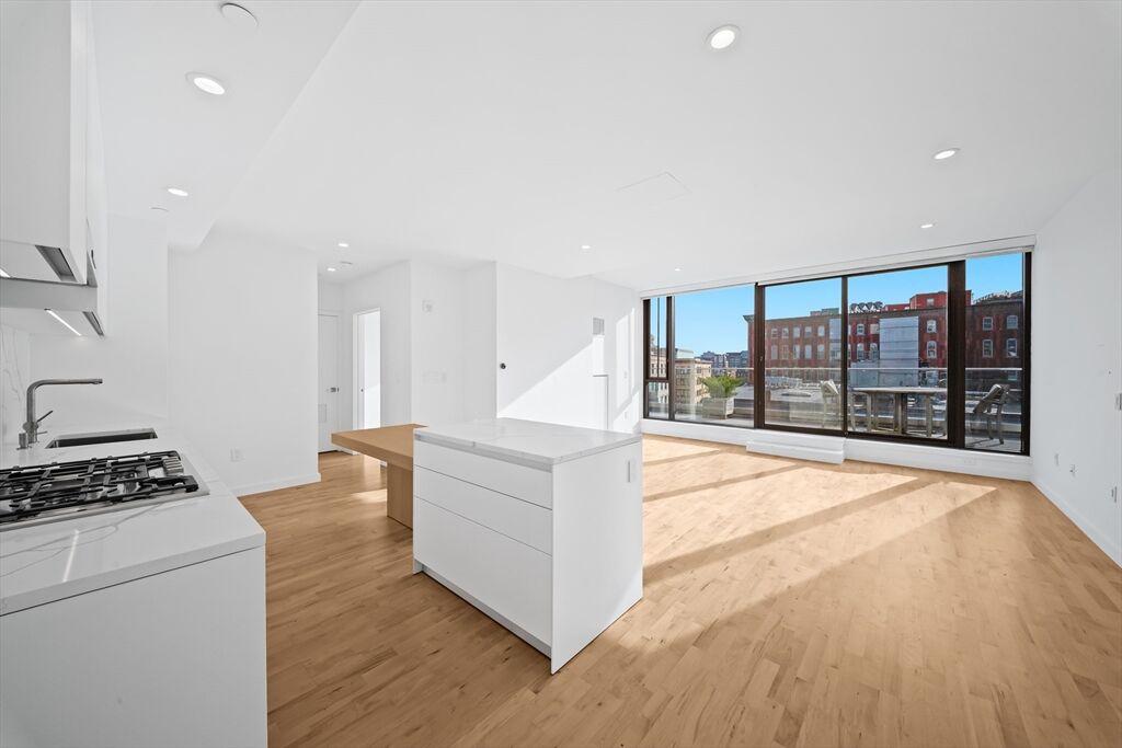 Property Photo: 346 Congress Street 703 MA 02210