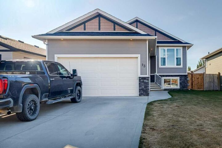 Property Photo: 13 Adina Close AB T4M 0J4
