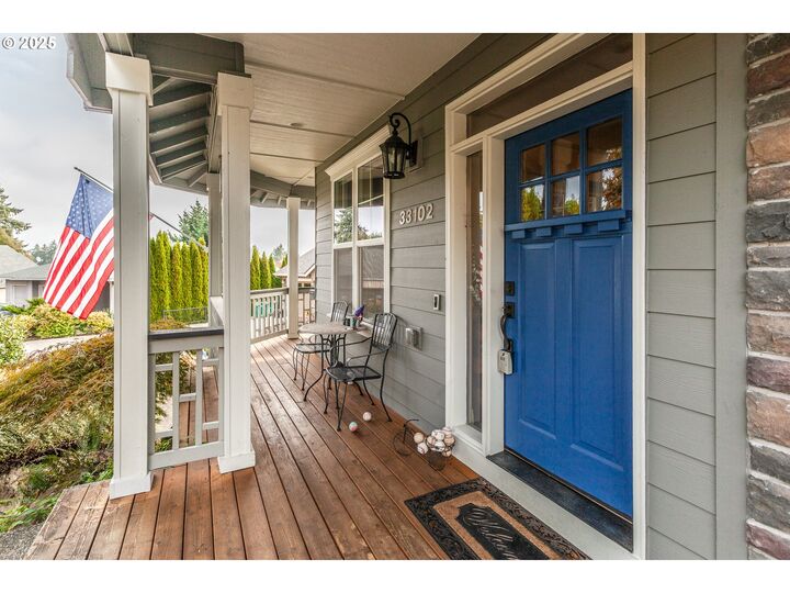 Property Photo: 33102 Felisha Way OR 97056