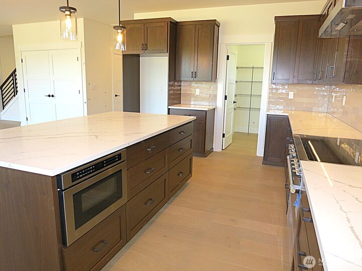Property Photo: 726 Covington (Lot 7) Avenue WA 98290