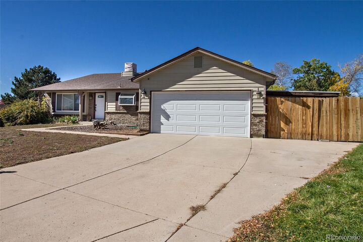 Property Photo:  18059 E Pacific Place  CO 80013