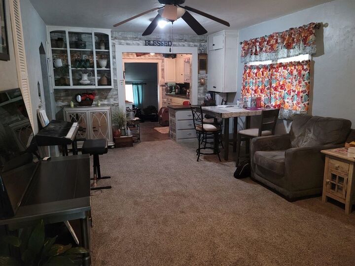 Property Photo:  812 E 6th Ave  KS 67501 