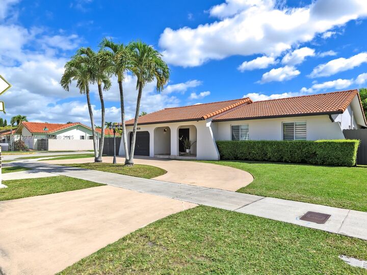 Property Photo: 3809 SW 142nd Ave FL 33175