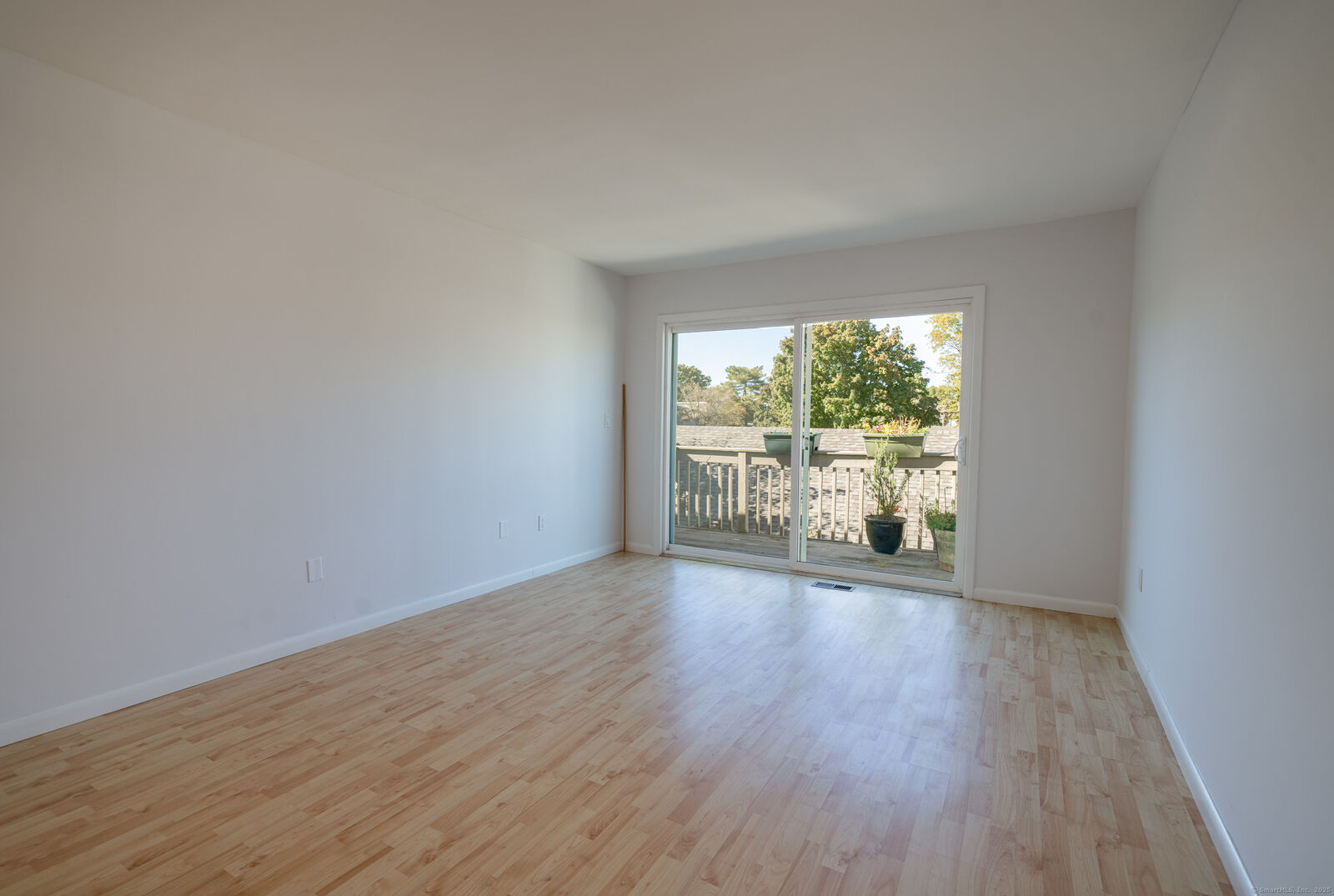 Property Photo: 323 Walden Green Road 323 CT 06405