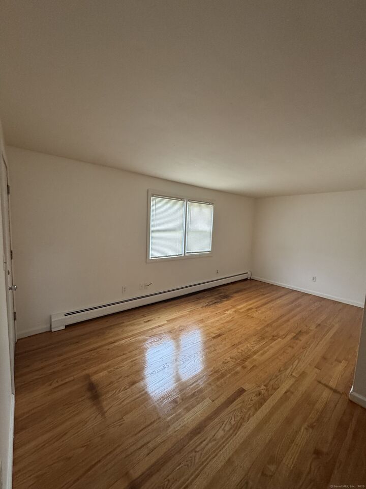 Property Photo: 68 Warner Street B2 CT 06514