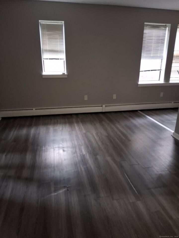 Property Photo: 27 Congress Street 304 CT 06108