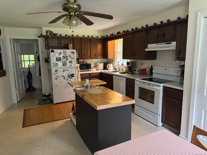 Property Photo: 598 Redding Road Road CT 06896