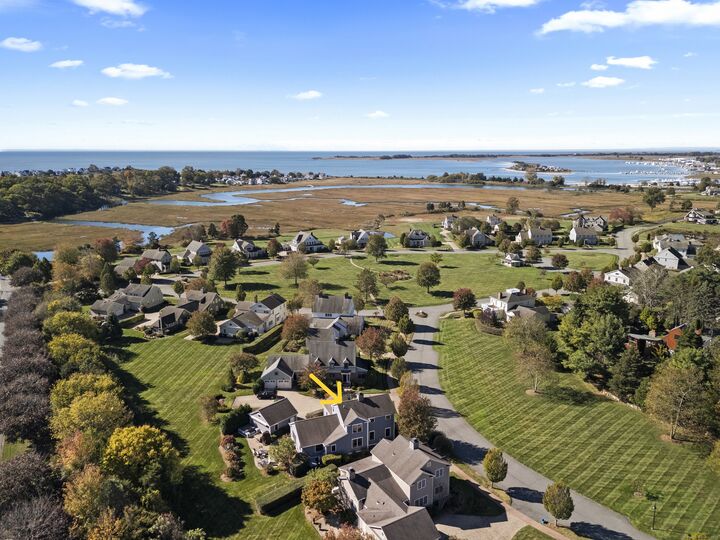Property Photo: 6 Kingfisher Lane CT 06413