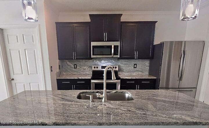 Property Photo: 965 Newton Circle FL 32955