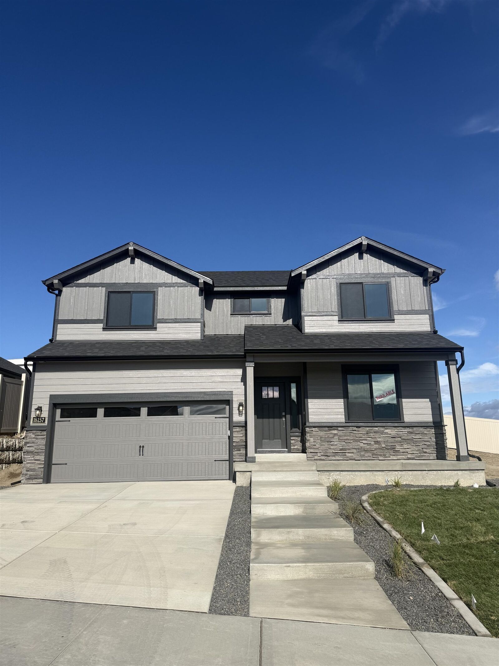 Property Photo: 18157 E Barclay Ct 6/3 Timberline WA 99016