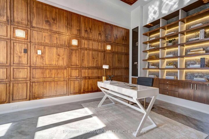 Photo de la propriété: 120 Byng Avenue ON M2N 4K4