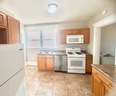 Property Photo: 732 Bayridge Ave 2 PA 15226