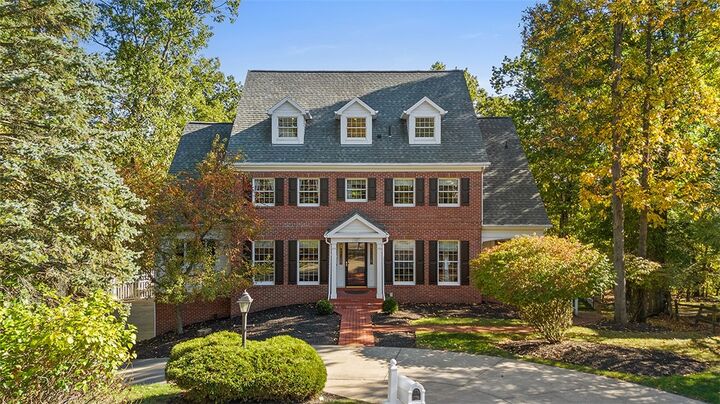 409 Bryn Ct  Ross Twp PA 15237 photo