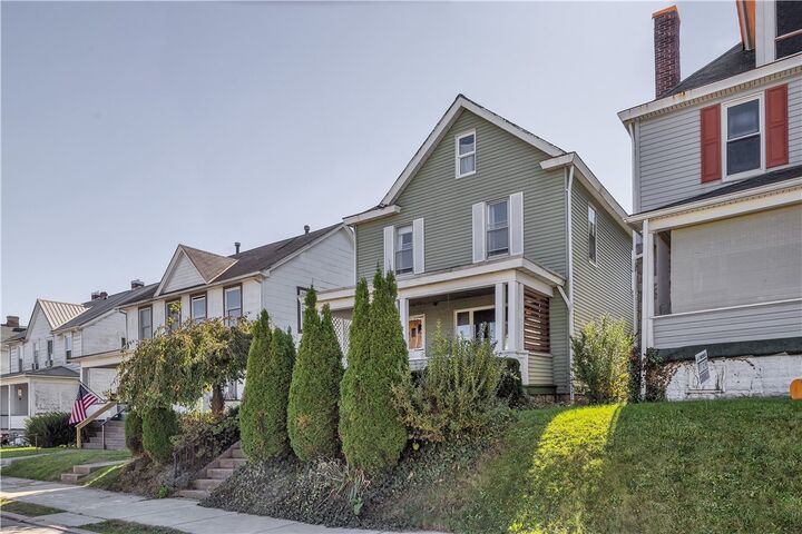 Property Photo:  411 Franklin Ave  PA 16117 