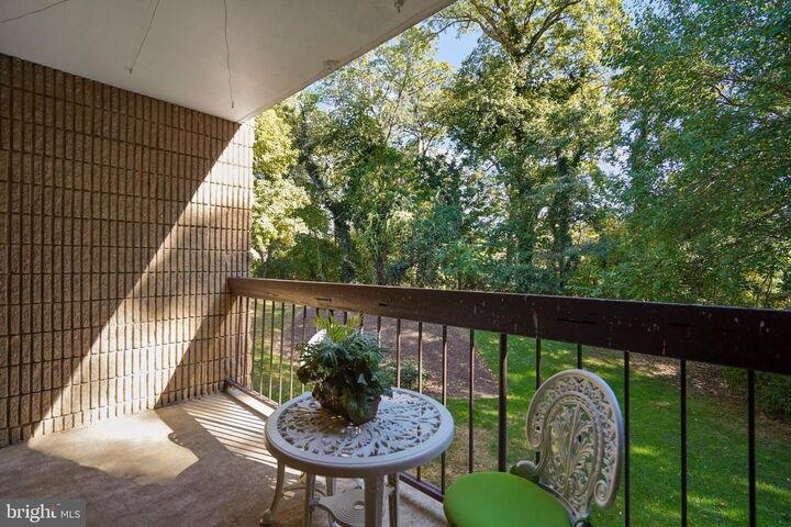 Property Photo: 5160 Maris Avenue 201 VA 22304