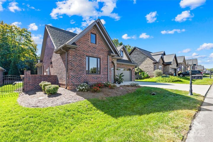 Property Photo:  1140 Golden Hill Lane  NC 28037 