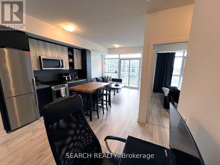 Property Photo: 251 Manitoba Street 1211 ON M8Y 4G9