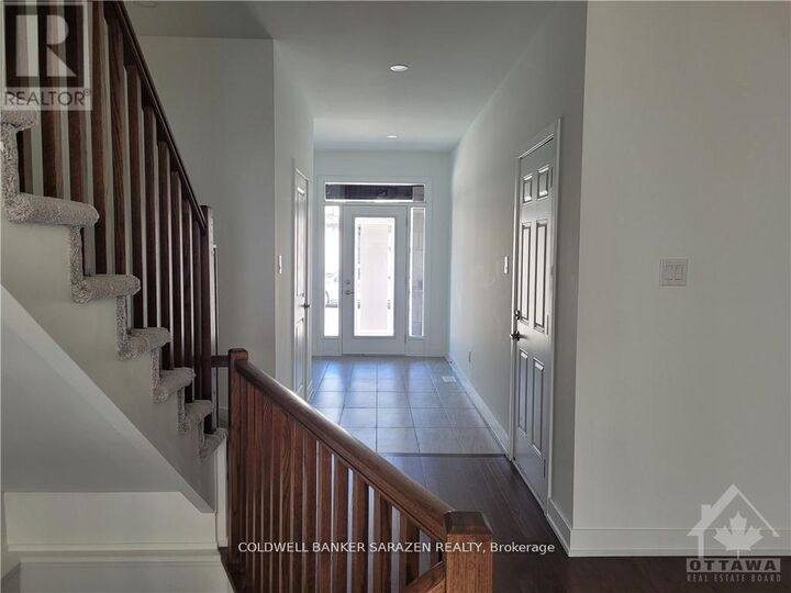 Property Photo:  22 Nettle Crescent  ON K1T 0W8