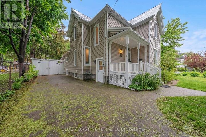 Property Photo: 156 Queen Street ON N7T 2R1