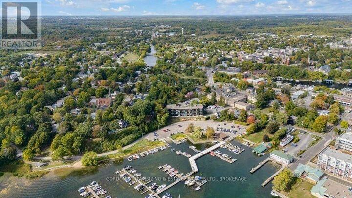 Property Photo:  50 Market St Street 105  ON K7G 2M3 