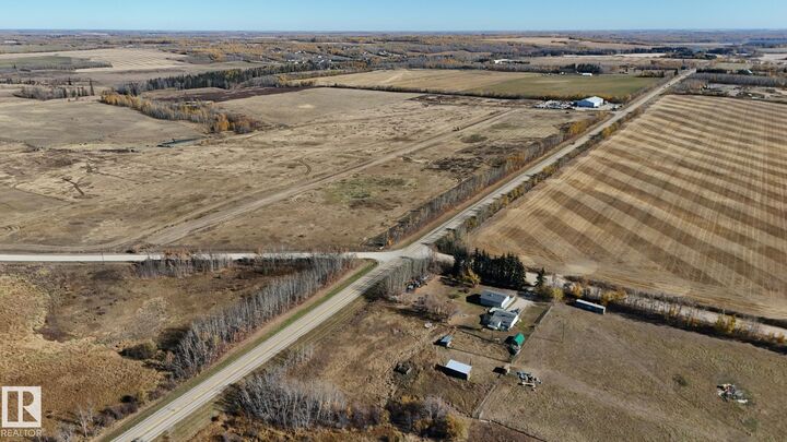 Property Photo:  52552sw Hwy 37  AB T0E 1V0 