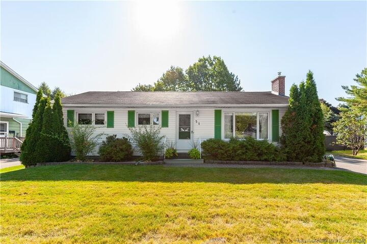Photo de la propriété: 21 Dover Crescent NB E3B 4T8