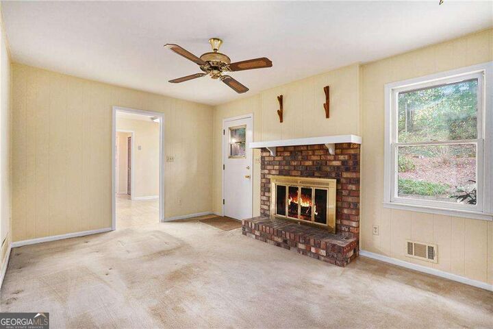 Property Photo:  4304 Lindsey Way NE  GA 30075