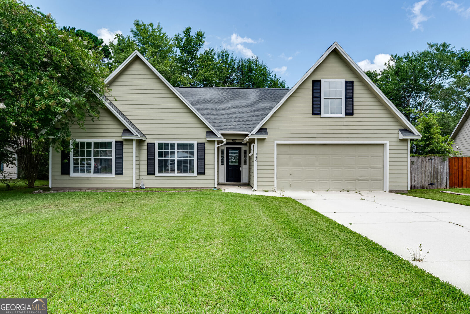 Property Photo:  140 Lake Ashley Drive  GA 31548