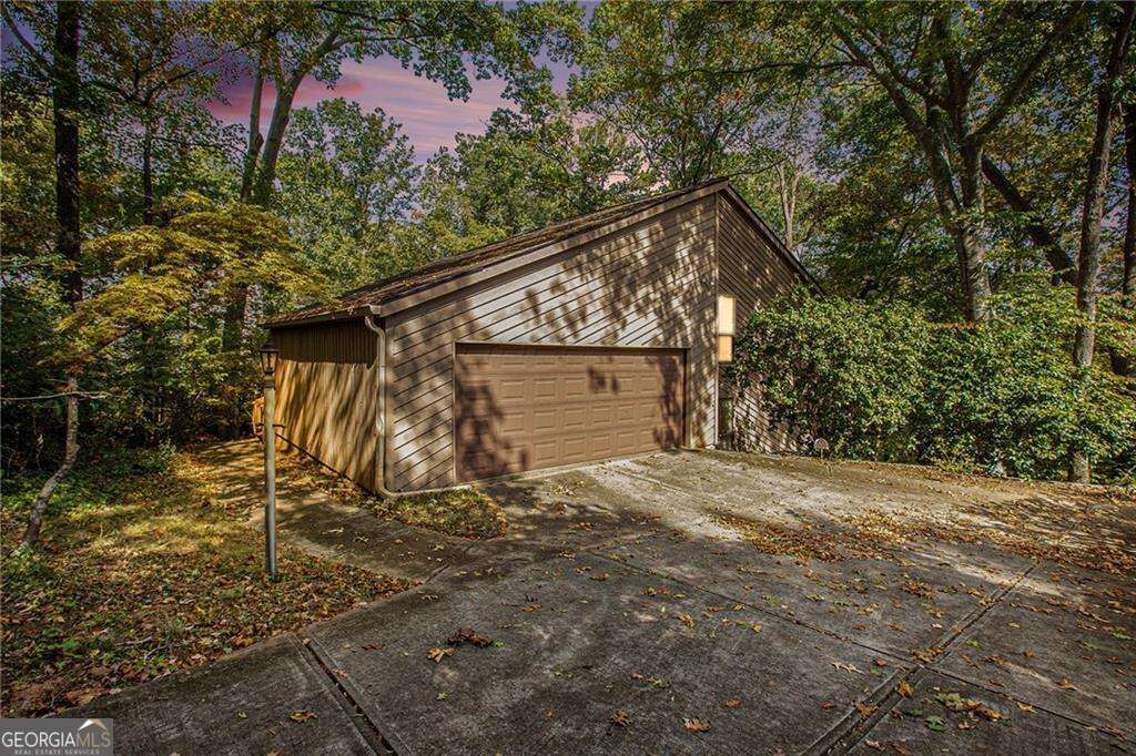 Property Photo:  175 Spring Drive  GA 30075