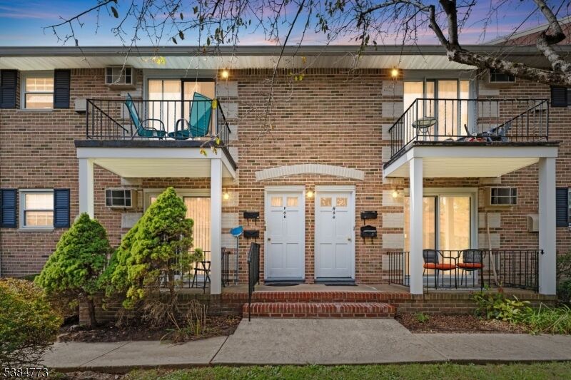 Property Photo:  320 South Street 4F  NJ 07960 