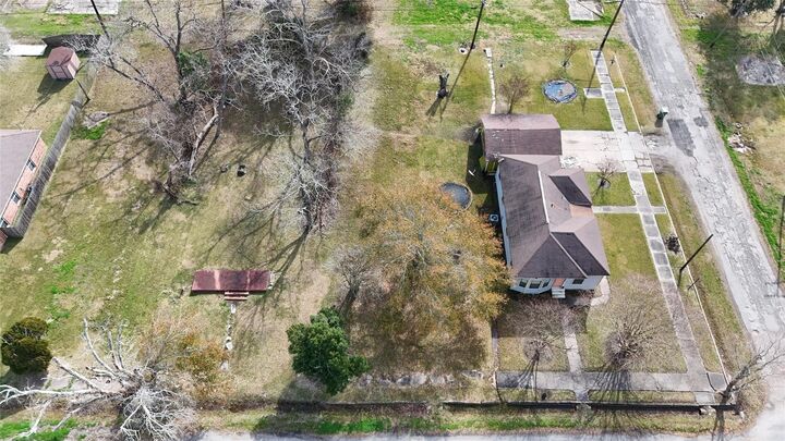 Property Photo: 2310 5th Street TX 77640