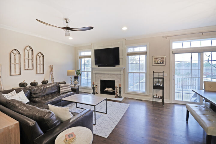 Property Photo:  5918 Flagg Creek Lane  IL 60558 