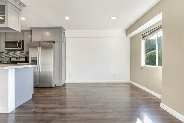 Property Photo:  2700 Cahuenga Boulevard E 3104  CA 90068 