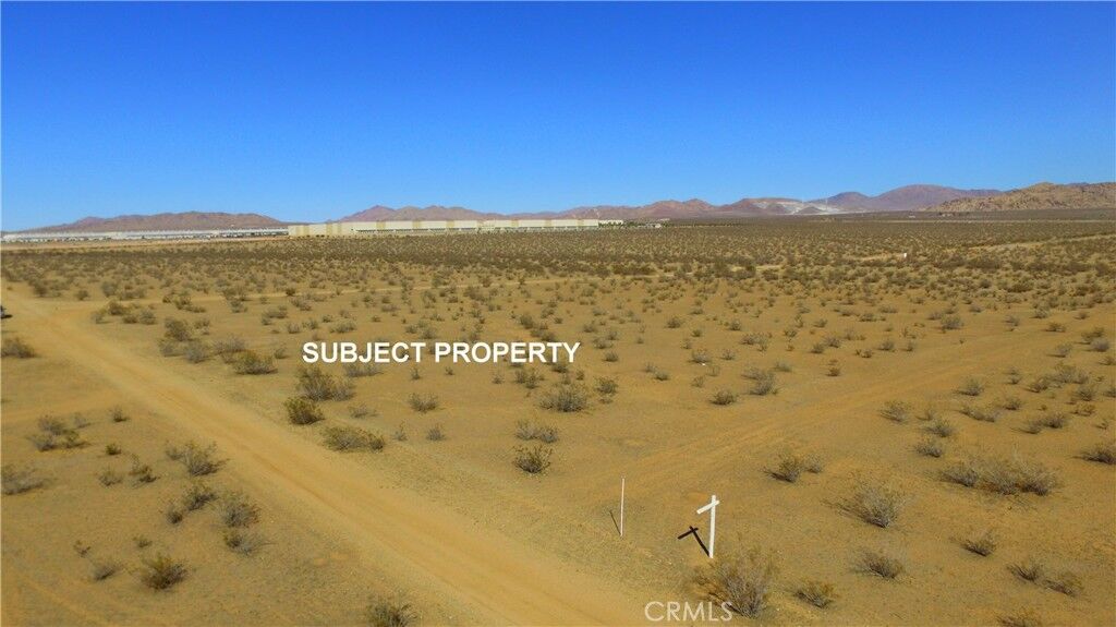 Property Photo:  46337131 Comanche Road  CA 92307 