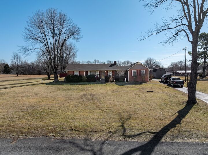 Property Photo:  4606 Highway 31 W  TN 37048