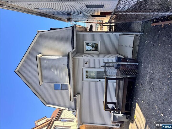 Property Photo:  98 Washington Avenue B  NJ 07628 