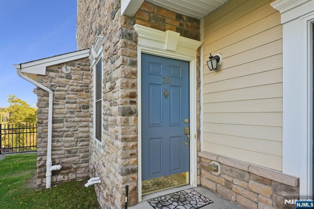 Property Photo: 39 Forshee Circle NJ 07645