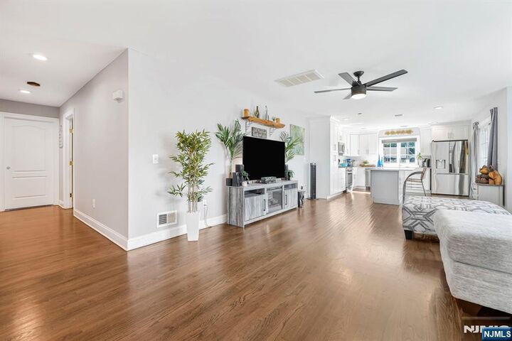 Property Photo:  615 Prospect Avenue B  NJ 07022 