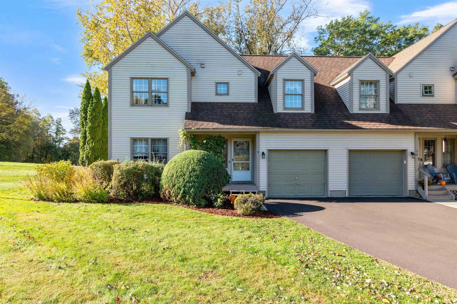 Property Photo:  9 White Lilac Way  VT 05446