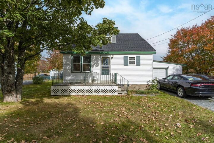 77 Gaston Road  Dartmouth NS B2Y 3W8 photo