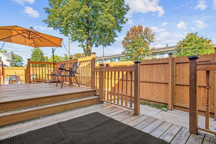 861 Saint Anthony Avenue  Saint Paul MN 55104 photo