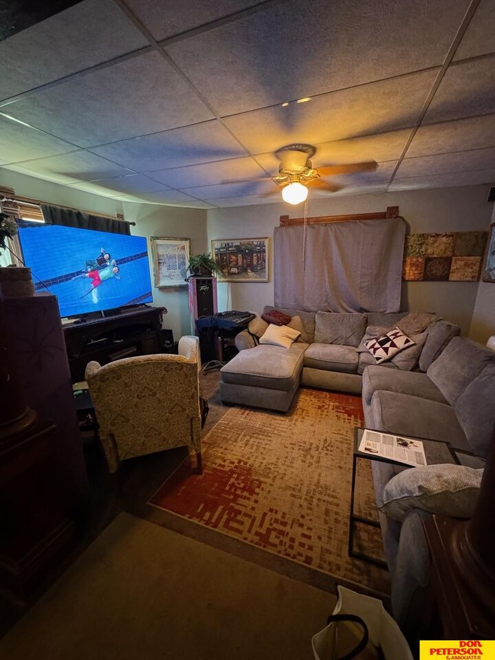 Property Photo:  213 S Nebraska Street  NE 68019 