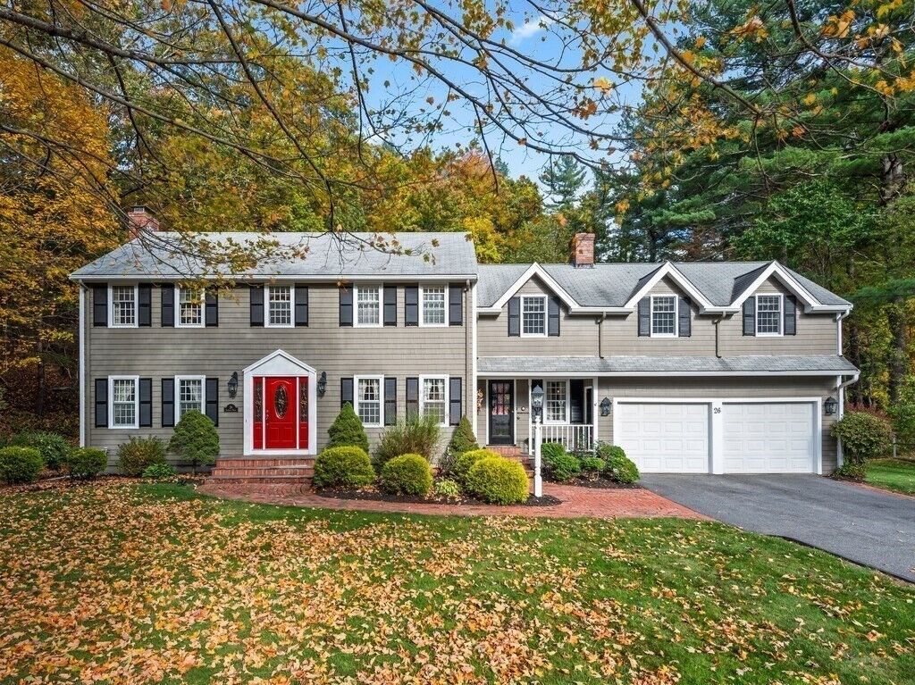 Property Photo:  26 Townsend Dr  MA 01583 