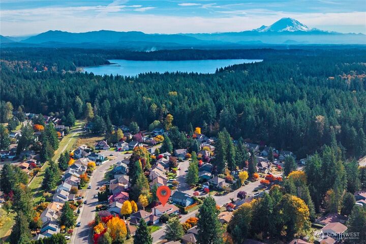 Property Photo: 18220 149th Avenue SE WA 98058